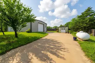 405 Kimbrough Rd, Azle, TX 76020 - Photo 29