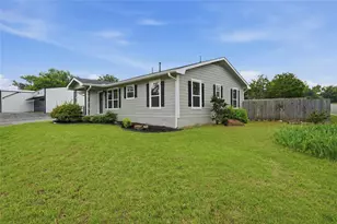 306 W Haning St, Howe, TX 75459 - Photo 3