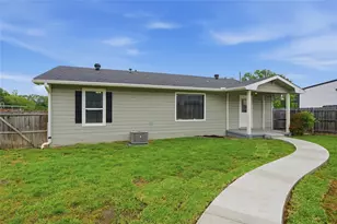 306 W Haning St, Howe, TX 75459 - Photo 27