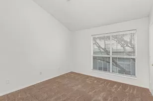 1901 N Fitzhugh Ave, Dallas, TX 75204 - Photo 13