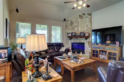 2819 Terrosa Road, Grand Prairie, TX 75054 - Photo 3