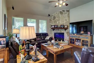 2819 Terrosa Rd, Grand Prairie, TX 75054 - Photo 3