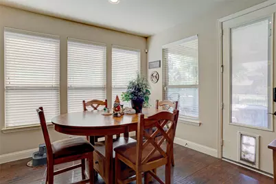 2819 Terrosa Road, Grand Prairie, TX 75054 - Photo 9