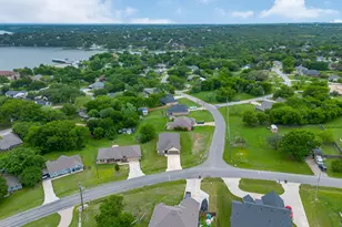 1311 E Apache Trail, Granbury, TX 76048 - Photo 35