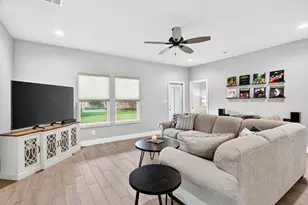 1311 E Apache Trail, Granbury, TX 76048 - Photo 5