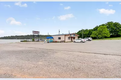 1311 E Apache Trail, Granbury, TX 76048 - Photo 33