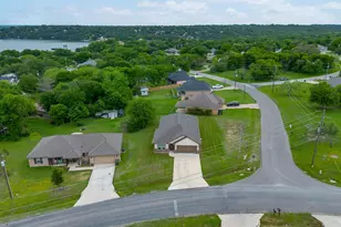 1311 E Apache Trail, Granbury, TX 76048 - Photo 37