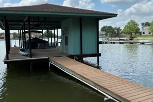 1408 Island Village Ct, Granbury, TX 76048 - Photo 9