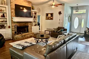 1408 Island Village Ct, Granbury, TX 76048 - Photo 9