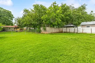 1391 N Paddock St, Stephenville, TX 76401 - Photo 23