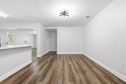 306 Baron Place, Grand Prairie, TX 75051 - Photo 5