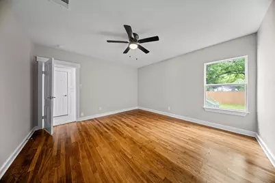 1001 W Lampasas Street, Ennis, TX 75119 - Photo 23