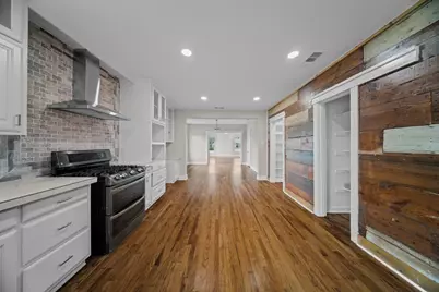 1001 W Lampasas Street, Ennis, TX 75119 - Photo 17