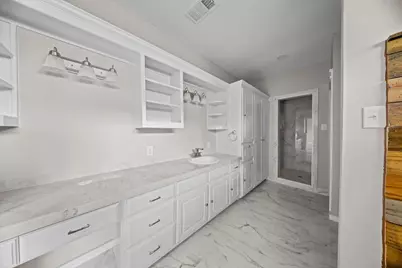 1001 W Lampasas Street, Ennis, TX 75119 - Photo 31