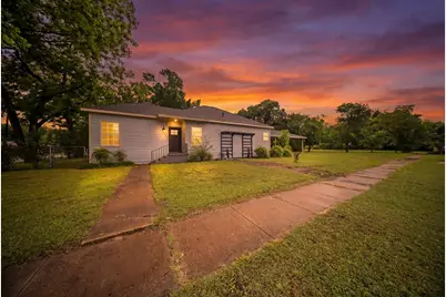 1001 W Lampasas Street, Ennis, TX 75119 - Photo 1