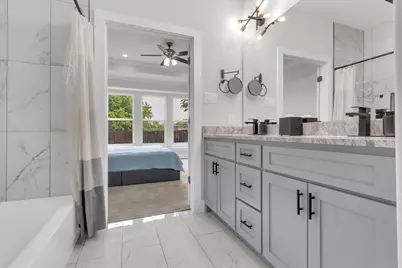 9228 Beckley View Avenue, Dallas, TX 75232 - Photo 19
