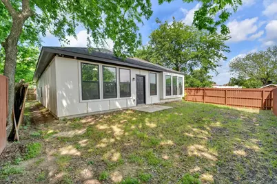9228 Beckley View Avenue, Dallas, TX 75232 - Photo 25