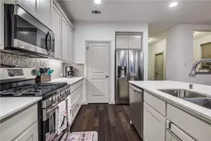 4242 Cascade Sky Dr, Arlington, TX 76005 - Photo 11