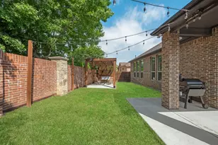 1704 Halifax St, Roanoke, TX 76262 - Photo 29