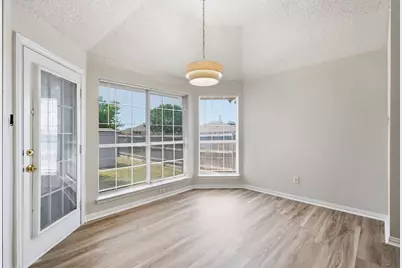 1121 SW Hillside Drive, Burleson, TX 76028 - Photo 7