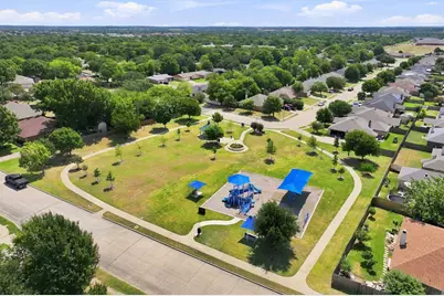 1121 SW Hillside Drive, Burleson, TX 76028 - Photo 35