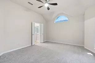 1121 SW Hillside Dr, Burleson, TX 76028 - Photo 19