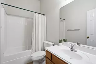 1121 SW Hillside Dr, Burleson, TX 76028 - Photo 17