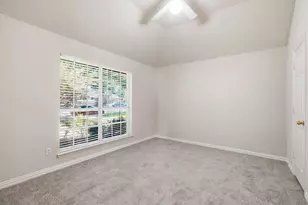 1121 SW Hillside Dr, Burleson, TX 76028 - Photo 15