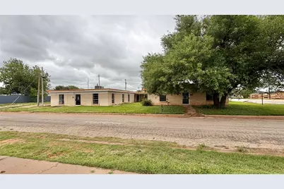 125 Avenue J, Anson, TX 79501 - Photo 3