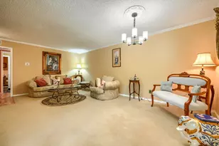8226 Hunnicut Rd, Dallas, TX 75228 - Photo 5