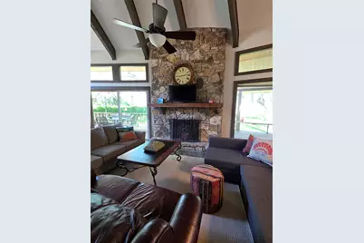 1425 E Seneca Court, Granbury, TX 76048 - Photo 5