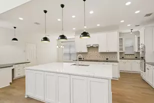 3525 Dripping Springs Dr, Plano, TX 75025 - Photo 9