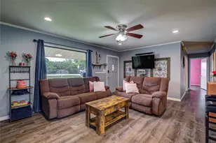 210 E Cook St, Josephine, TX 75189 - Photo 13