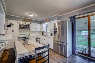 210 E Cook St, Josephine, TX 75189 - Photo 11
