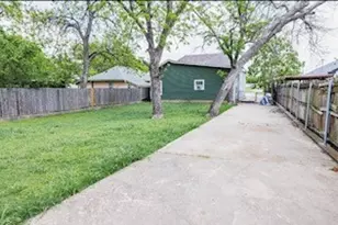 1719 Cleveland Ave, Waco, TX 76706 - Photo 13