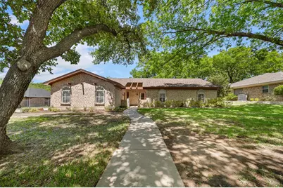 104 W Oak Valley Drive, Colleyville, TX 76034 - Photo 3