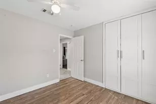 2217 Shady Brook Dr, Bedford, TX 76021 - Photo 25