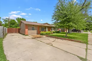 15138 Marsha Dr, Balch Springs, TX 75180 - Photo 19