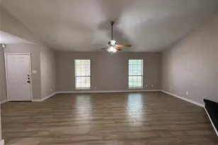 817 Camino Ct, Grand Prairie, TX 75052 - Photo 9