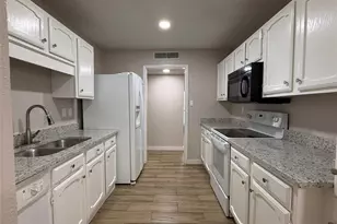 817 Camino Ct, Grand Prairie, TX 75052 - Photo 17