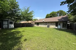 817 Camino Ct, Grand Prairie, TX 75052 - Photo 37
