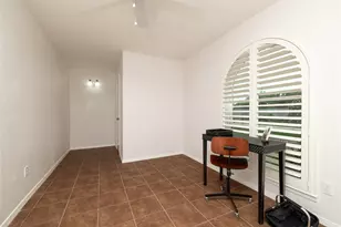 6316 Tosca Dr, Haltom City, TX 76180 - Photo 35