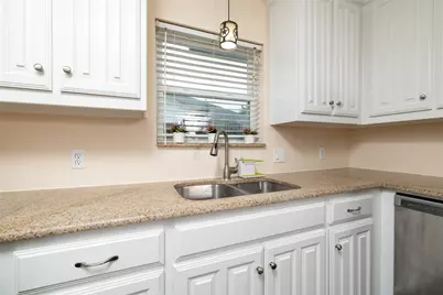 6316 Tosca Drive, Haltom City, TX 76180 - Photo 11