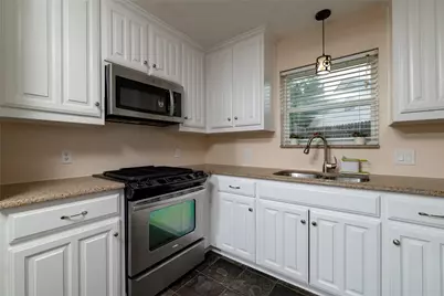 6316 Tosca Drive, Haltom City, TX 76180 - Photo 13