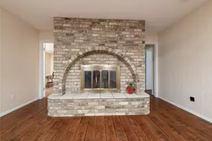6316 Tosca Dr, Haltom City, TX 76180 - Photo 13