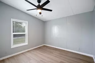 11573 Thistle Ln, Justin, TX 76247 - Photo 9