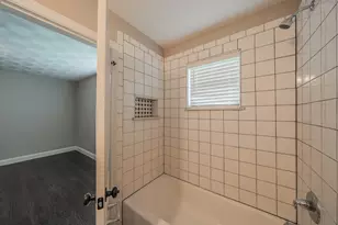 2322 Monteleon St, Grand Prairie, TX 75051 - Photo 13