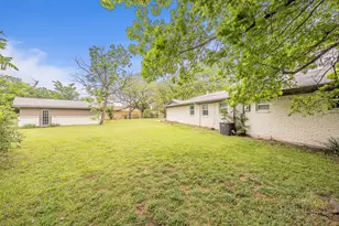 2322 Monteleon St, Grand Prairie, TX 75051 - Photo 27
