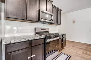 3901 Kenworth Ln, McKinney, TX 75071 - Photo 7