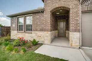 3901 Kenworth Ln, McKinney, TX 75071 - Photo 3